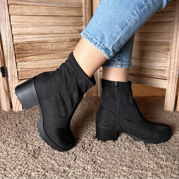 WOMENS BOOTIES (VILLAGE-S) - Picture 2 of 4